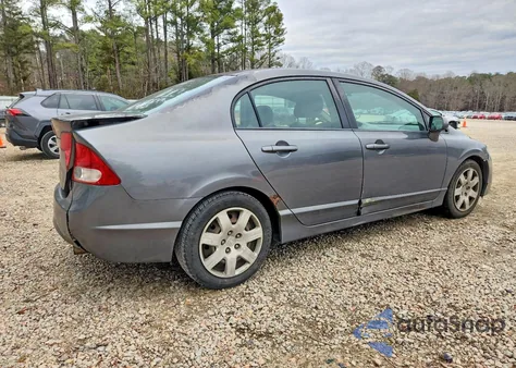 2010 Honda Civic Lx z USA, uszkodzony, nr VIN 2HGFA1F55AH561602